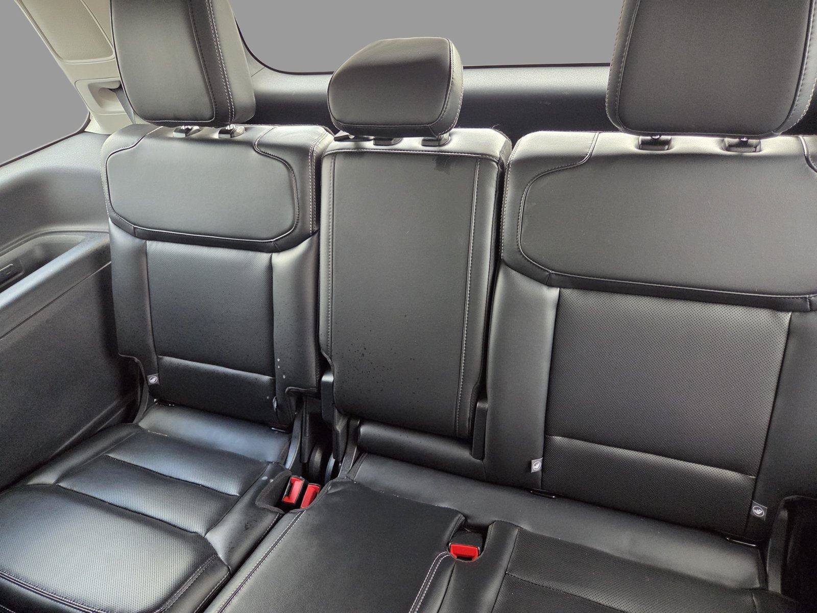 Used 2025 Ford Expedition Platinum w/ Driver's Package AWD/4WD image 21