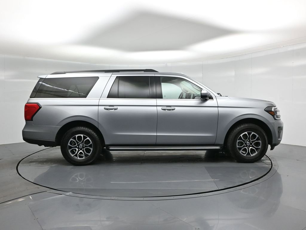 Certified 2023 Ford Expedition Max XLT image 32