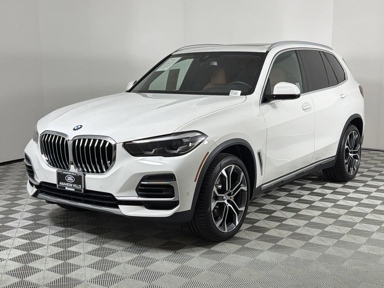 Used 2023 BMW X5 sDrive40i w/ Premium Package image 1
