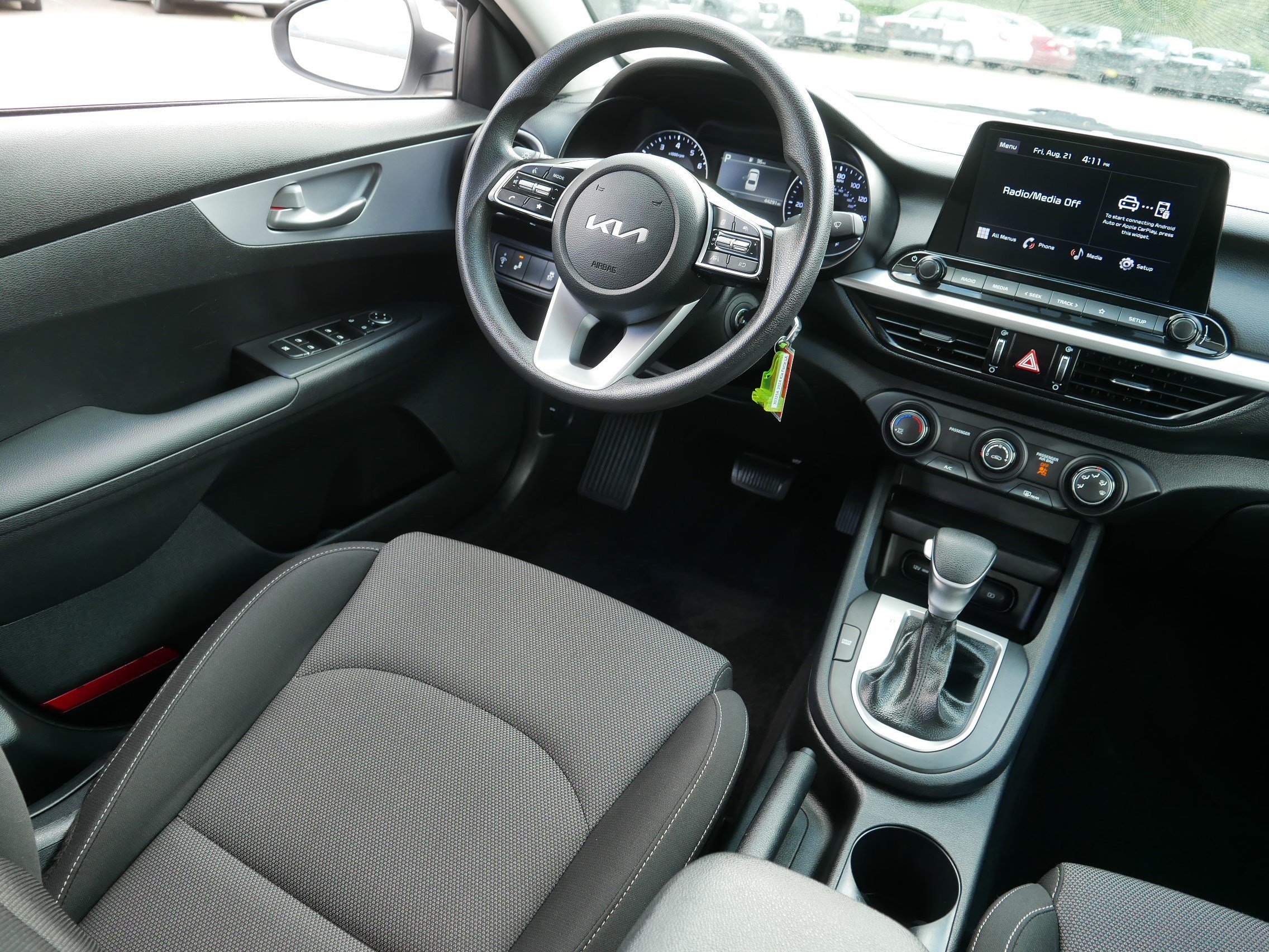 Certified 2024 Kia Forte LXS w/ LXS Technology Package FWD image 9
