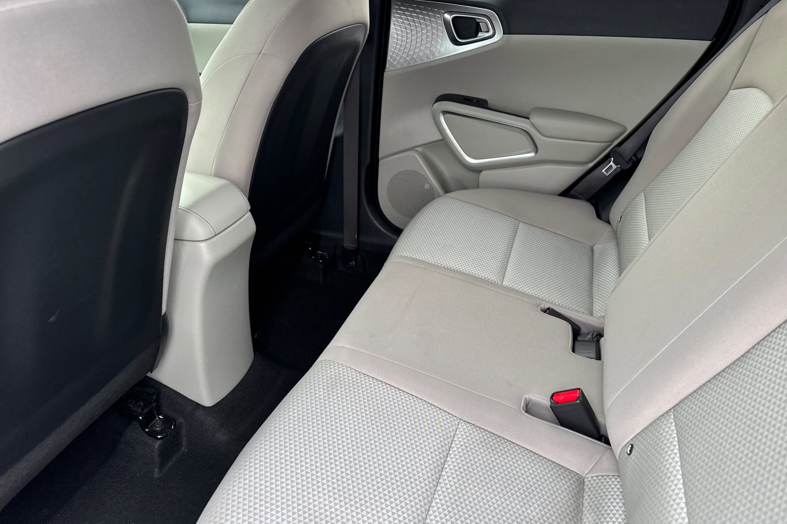 Used 2023 Kia Soul LX w/ LX Technology Package image 12