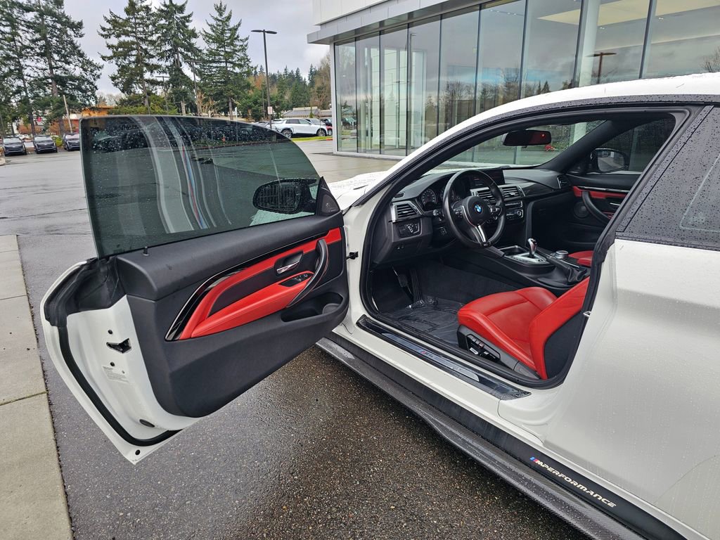 Used 2020 BMW M4 Coupe w/ Competition Package image 16