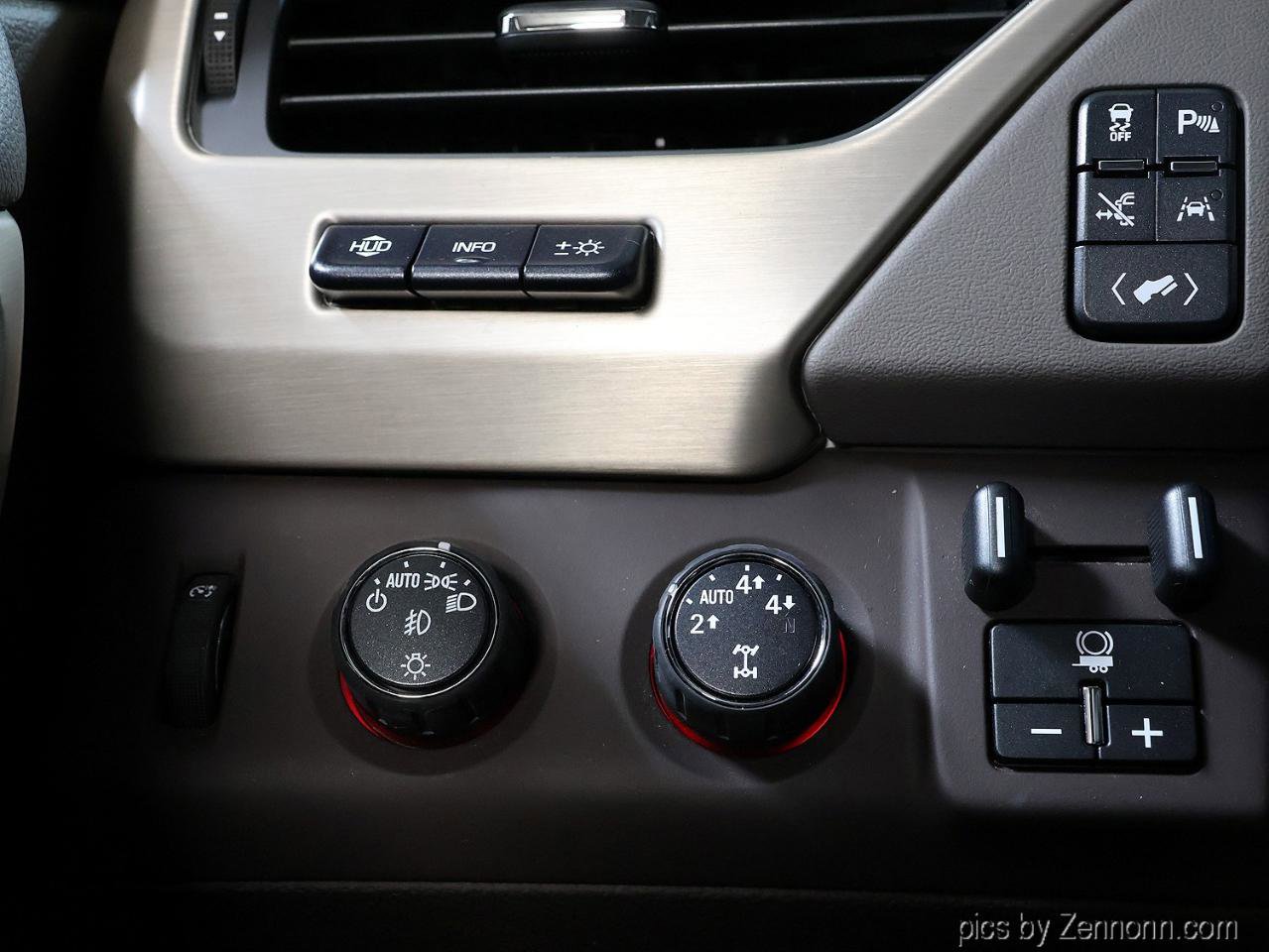 Used 2016 GMC Yukon Denali w/ Open Road Package image 24