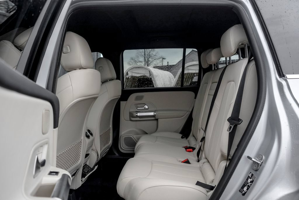 New 2026 Mercedes-Benz GLB 250 4MATIC image 17