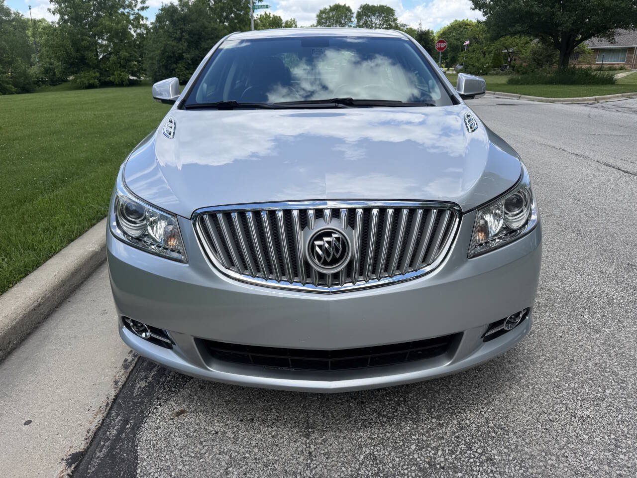 Used 2010 Buick LaCrosse CXS w/ Touring Package FWD image 8