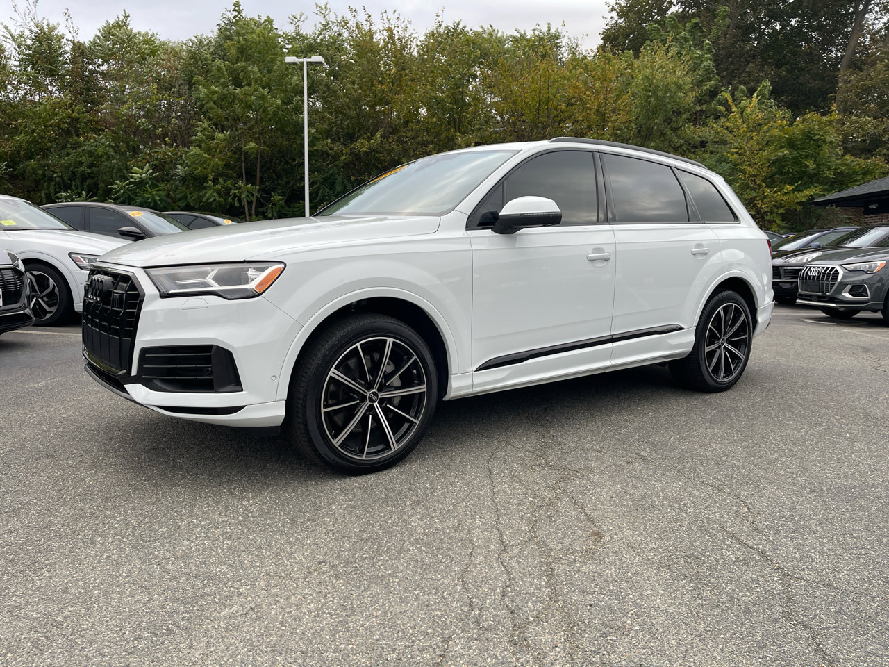 Used 2023 Audi Q7 3.0T Premium Plus image 4