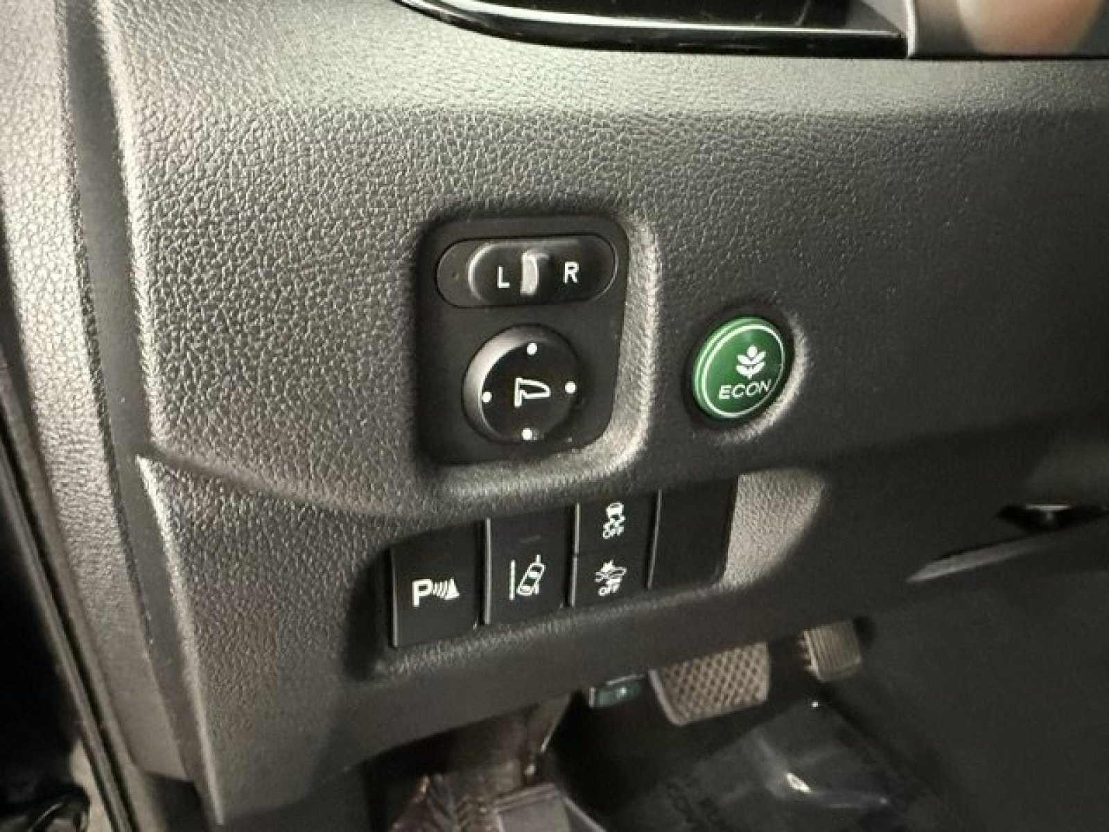 Used 2016 Honda Pilot Touring image 9
