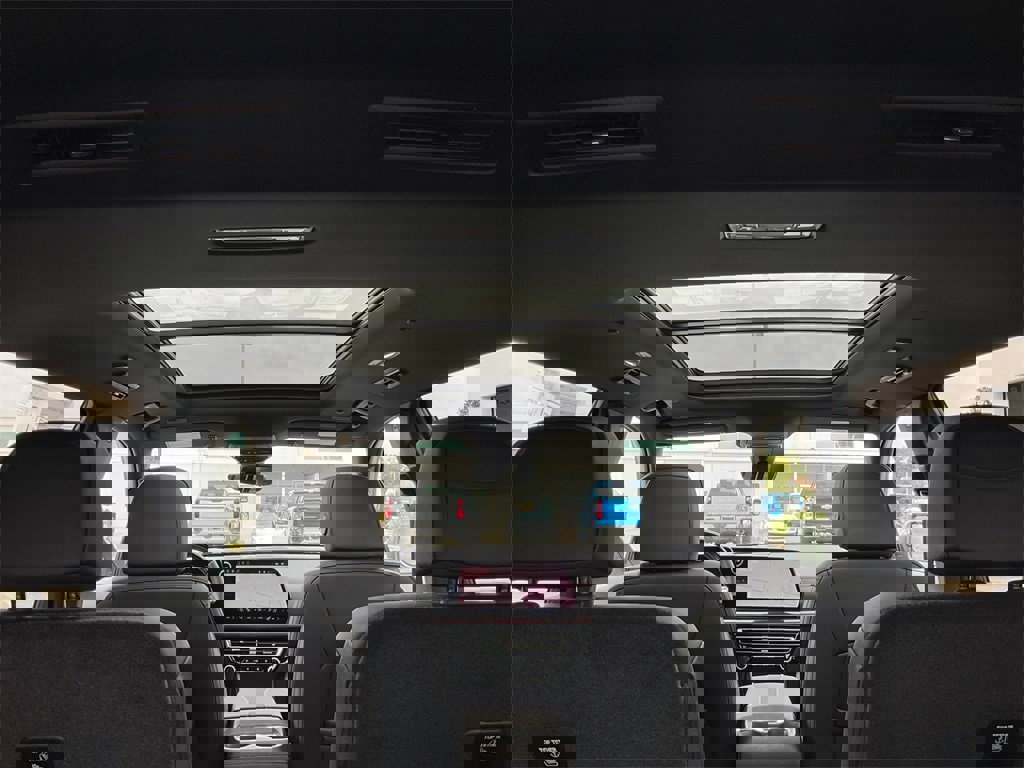 New 2026 Chevrolet Traverse RS w/ LPO, Floor Liner Package image 23