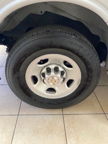 Used 2023 Chevrolet Express 2500 w/ Driver Convenience Package image 28