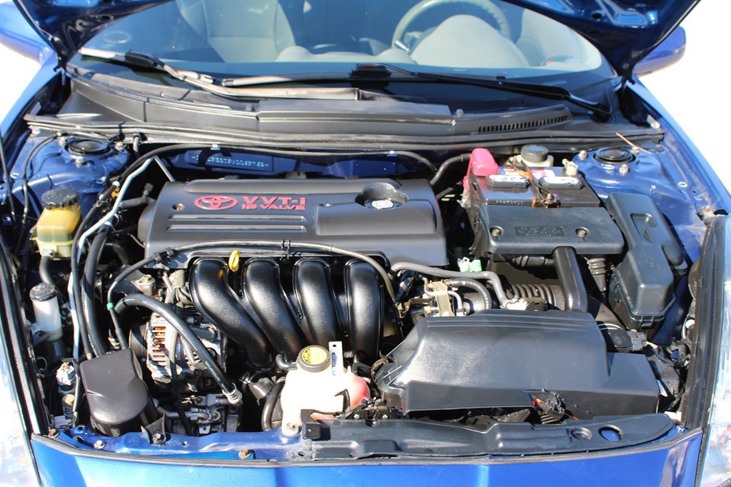 Used 2000 Toyota Celica GT image 26