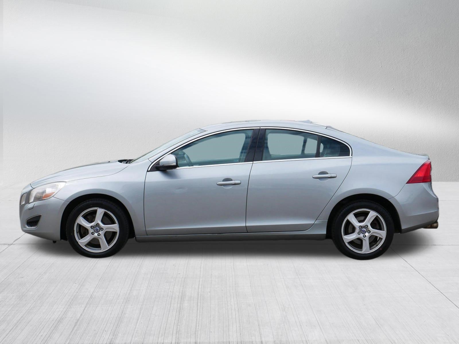 Used 2013 Volvo S60 T5 FWD image 4