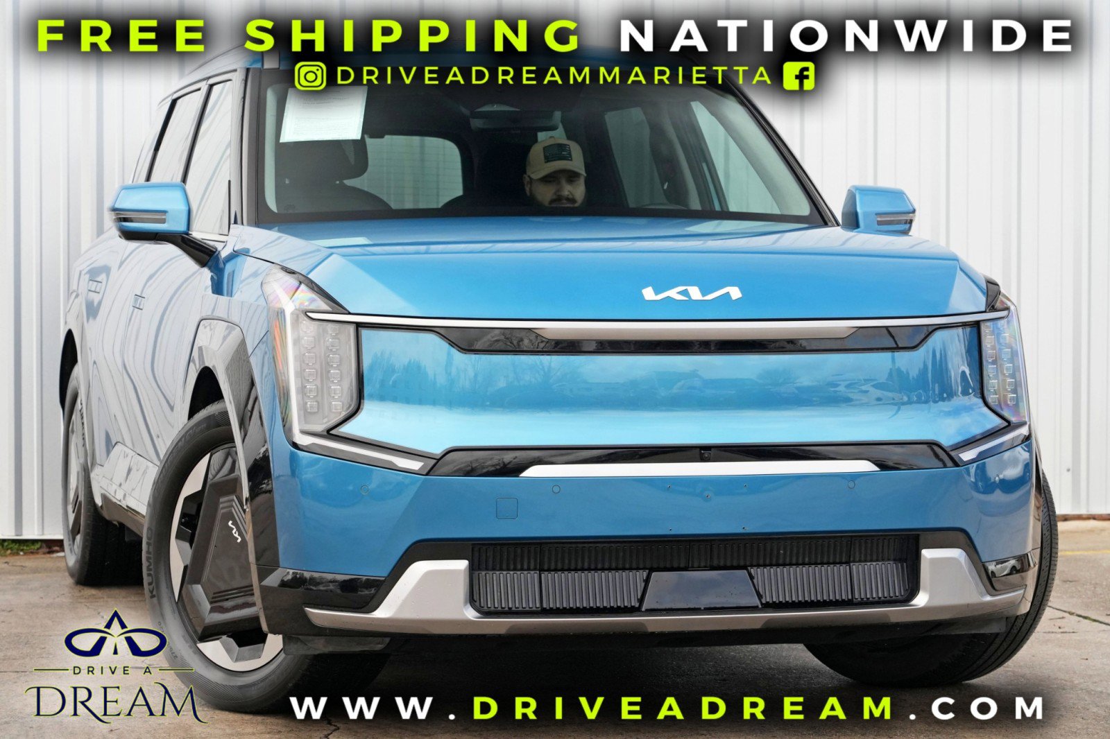 Used 2024 Kia EV9 Land image 2