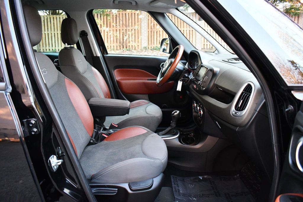 Used 2014 FIAT 500L Trekking w/ Popular Equipment Group image 19