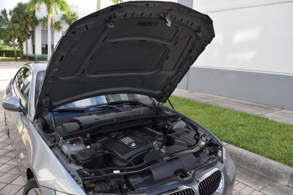 Used 2013 BMW 328i Convertible RWD image 91