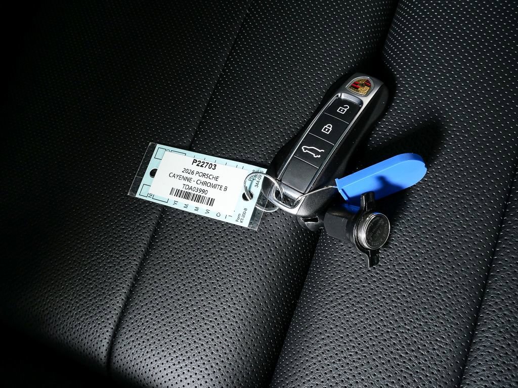 New 2026 Porsche Cayenne image 27