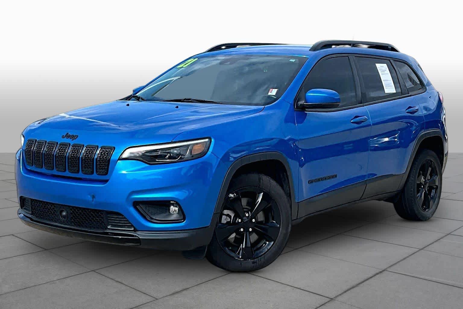 Used 2021 Jeep Cherokee Latitude Plus FWD image 3