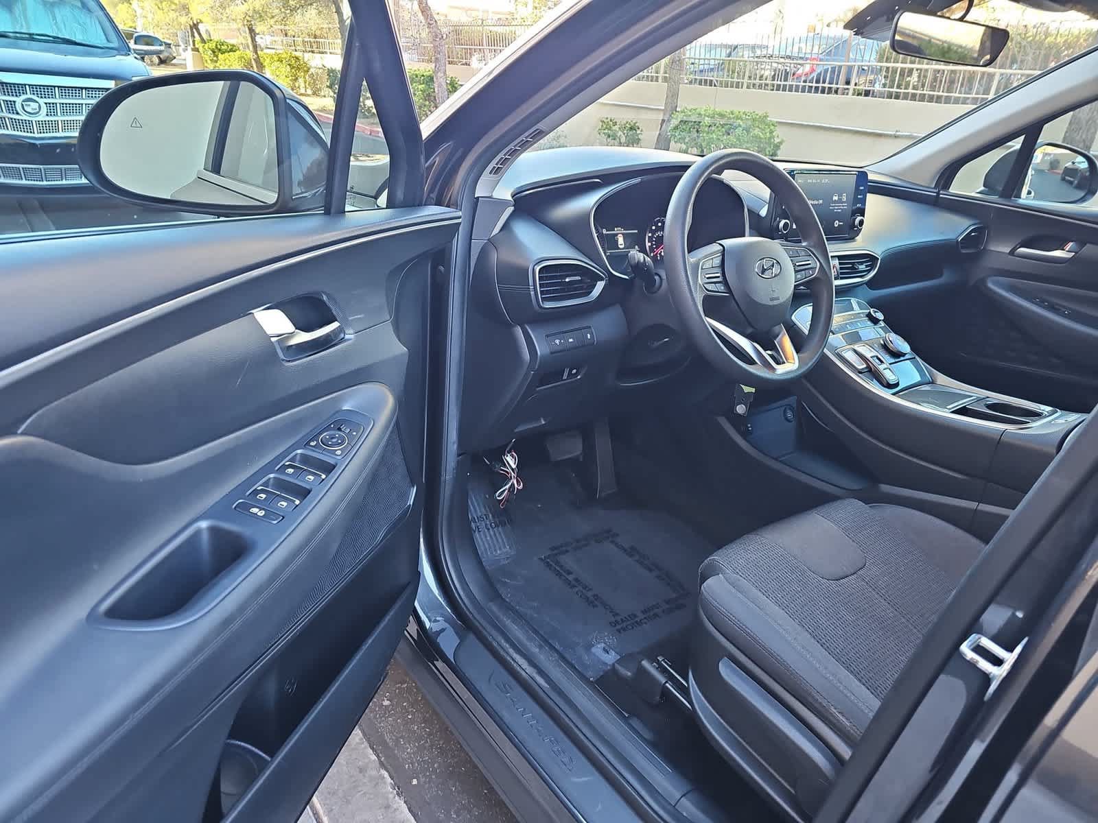 Used 2022 Hyundai Santa Fe SE AWD/4WD image 10