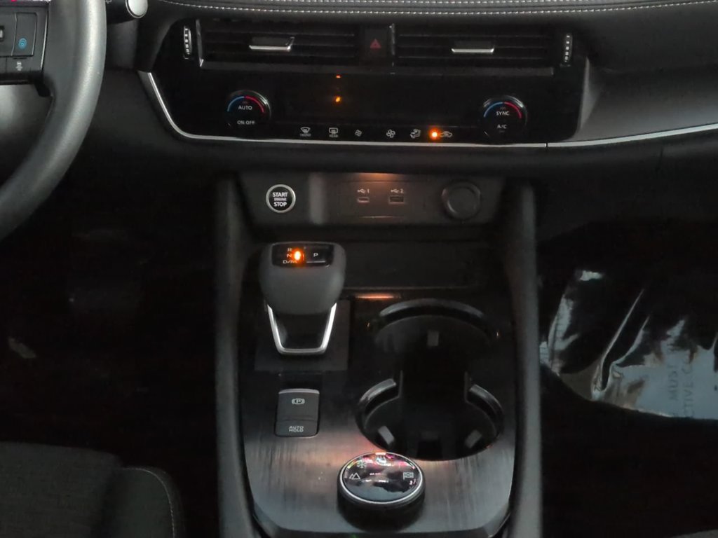 Certified 2021 Nissan Rogue SV AWD/4WD image 19