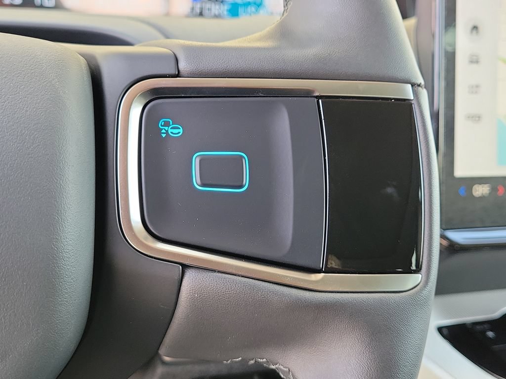 New 2026 Ford Expedition Active RWD image 16