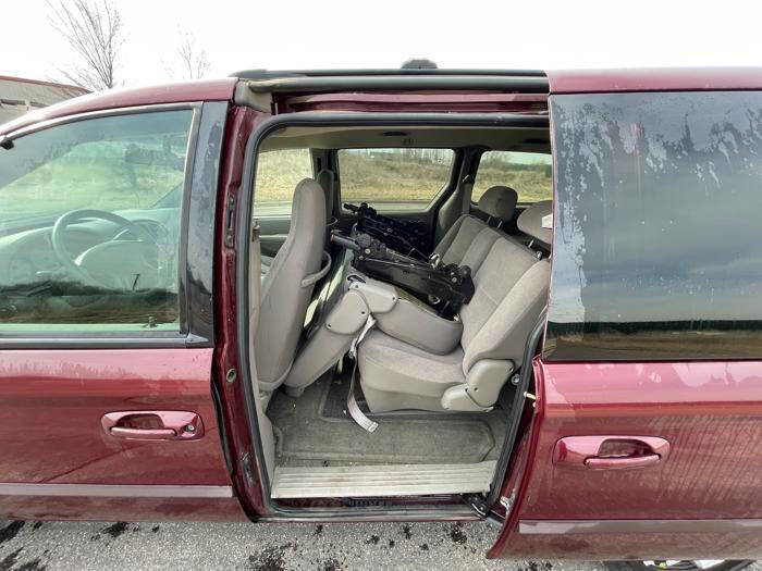 Used 2002 Dodge Grand Caravan Sport image 24