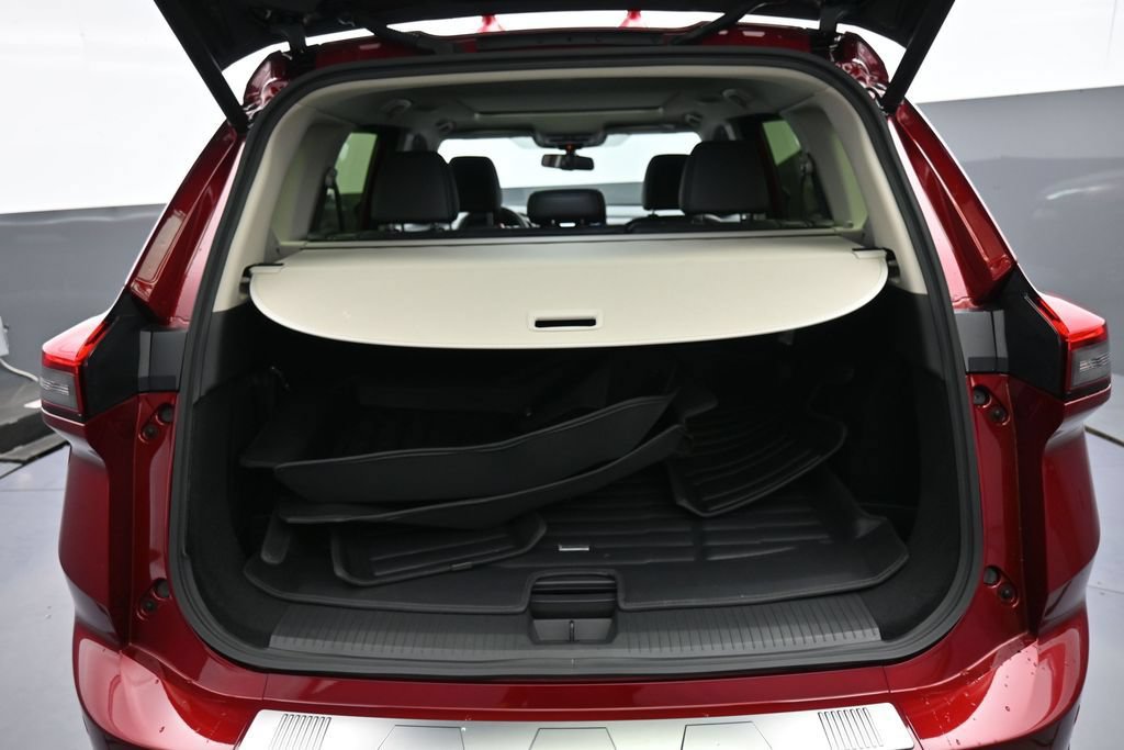 Used 2026 Nissan Rogue Platinum w/ Tech Package AWD/4WD image 22