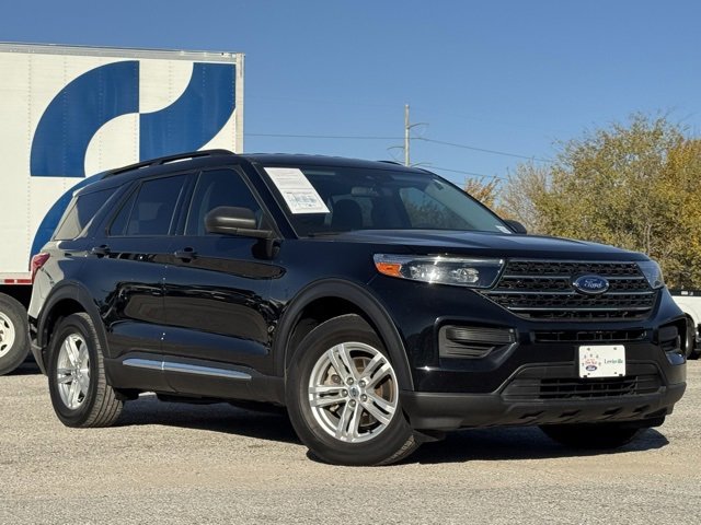 Certified 2023 Ford Explorer XLT image 1
