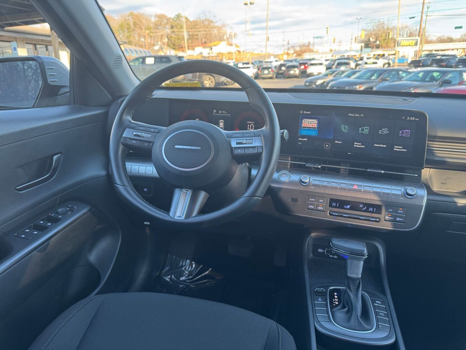 Used 2025 Hyundai Kona SEL image 28