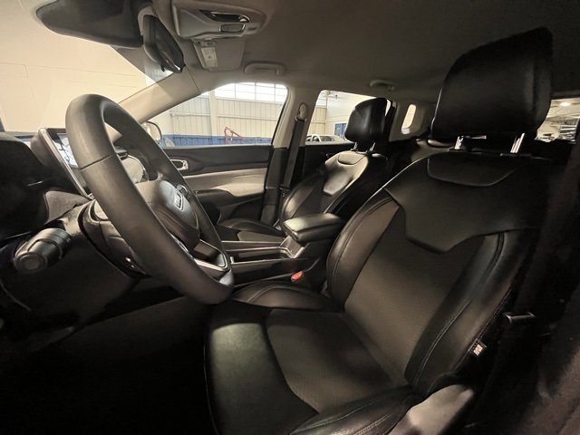 Used 2022 Jeep Compass Latitude image 21