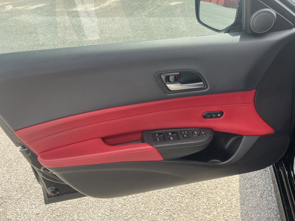 Used 2019 Acura ILX FWD image 16