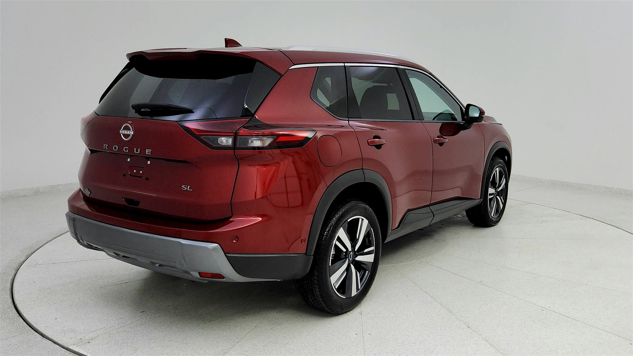 Used 2024 Nissan Rogue SL w/ SL Premium Package image 4