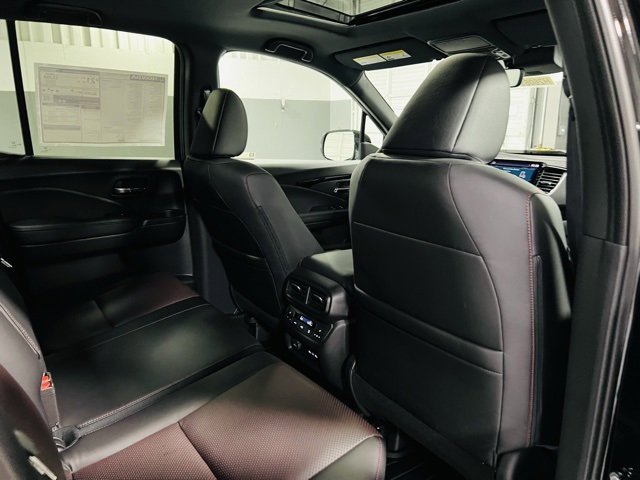 New 2026 Honda Ridgeline Black Edition image 30