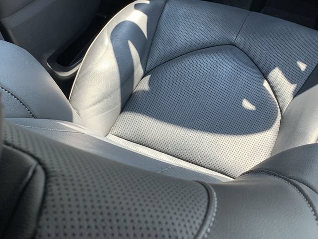 Used 2024 Toyota Highlander Limited AWD/4WD image 18