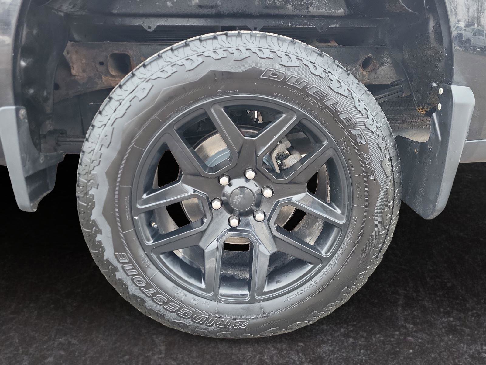 Used 2020 Chevrolet Silverado 1500 Custom Trail Boss w/ Custom Convenience Package image 25