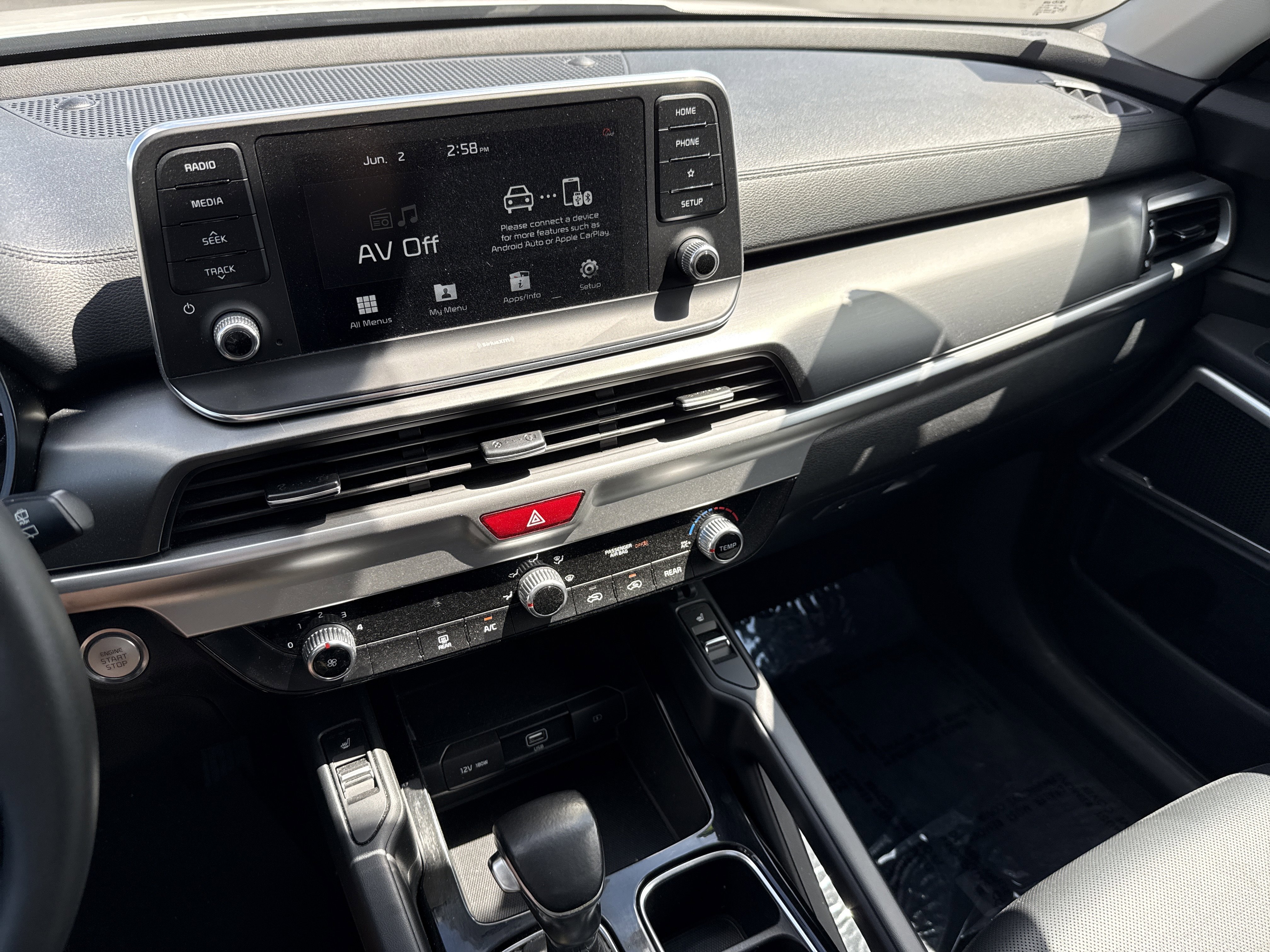 Used 2020 Kia Telluride S w/ S 8 Passenger Seating Package AWD/4WD image 23