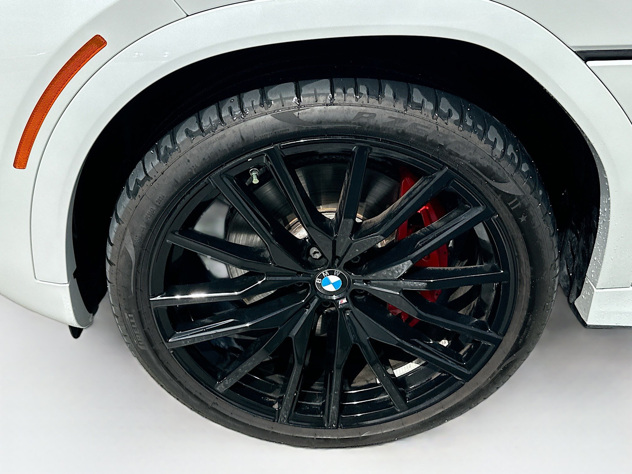 Certified 2025 BMW X6 xDrive40i w/ Premium Package AWD/4WD image 35