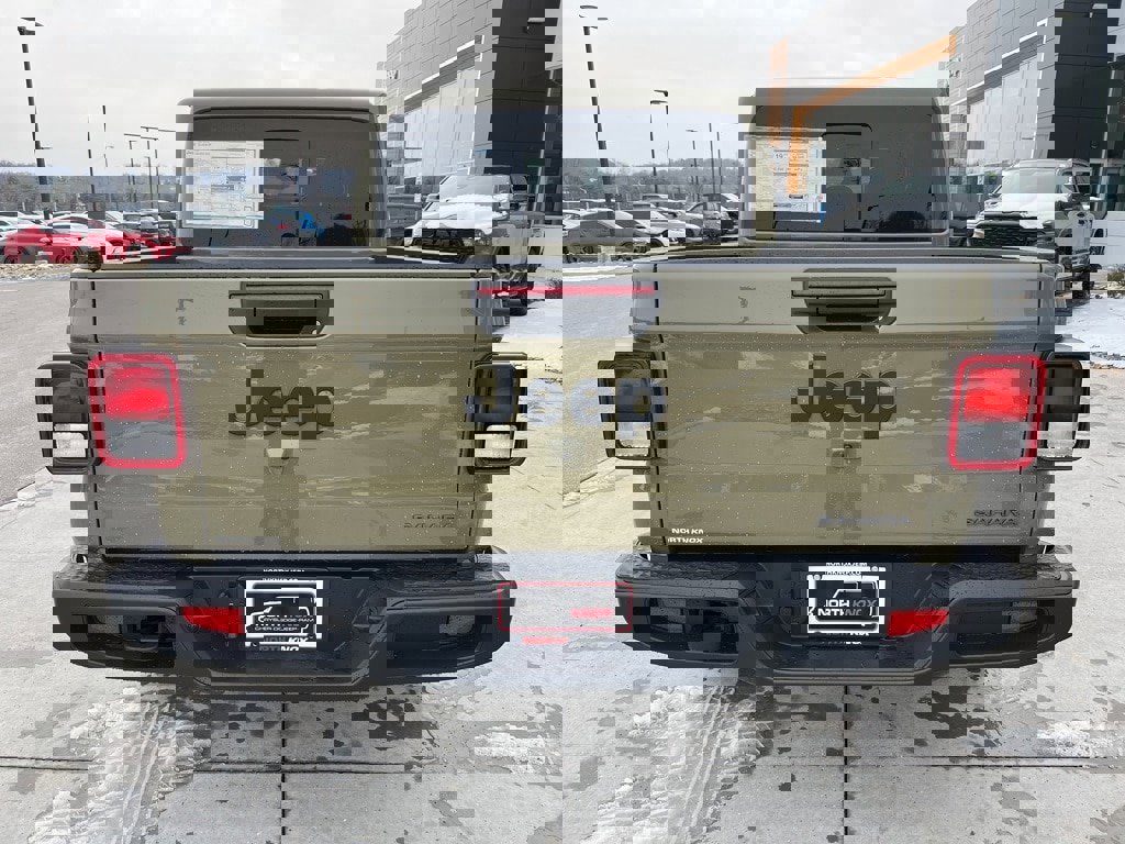 New 2026 Jeep Gladiator Sport image 18