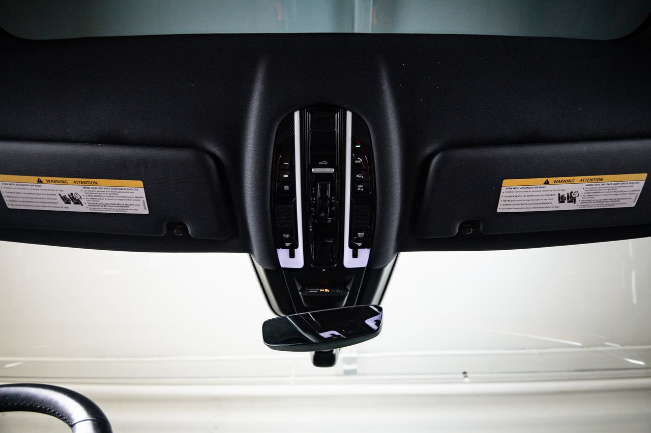 Certified 2023 Porsche Cayenne Platinum Edition AWD/4WD image 20