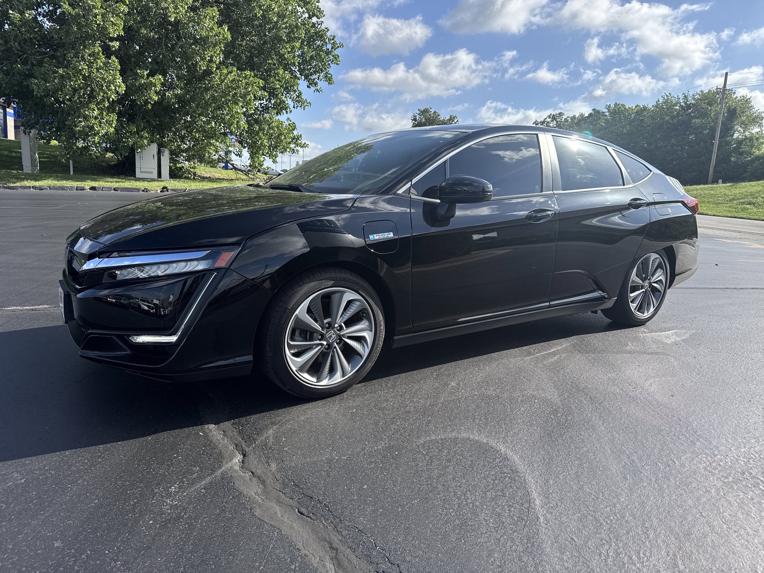 Used 2020 Honda Clarity Touring image 2