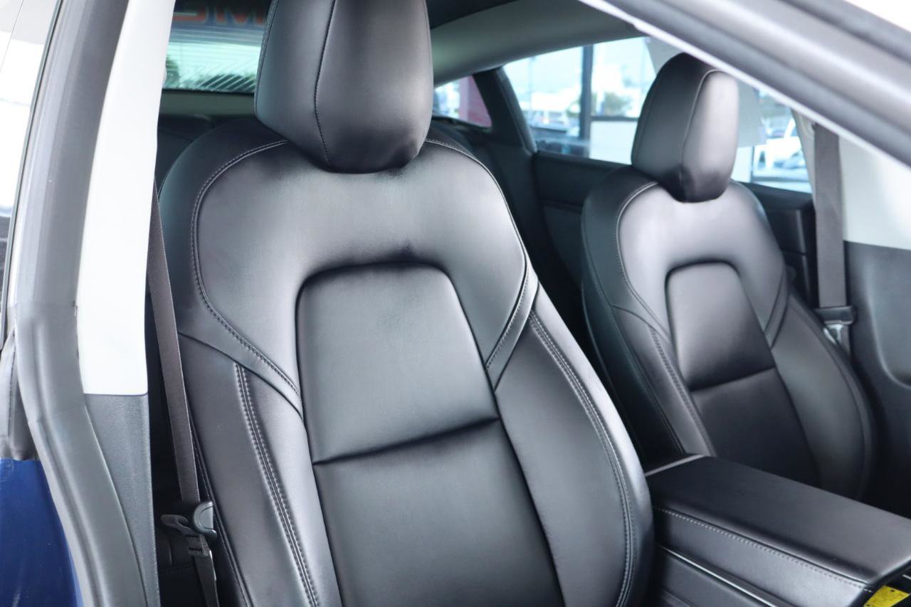 Used 2018 Tesla Model 3 Long Range RWD image 35