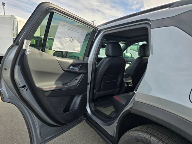 New 2026 Chevrolet Equinox RS w/ Convenience Package III AWD/4WD image 15