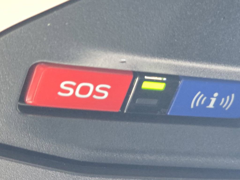 Used 2023 Subaru Outback Touring XT image 10