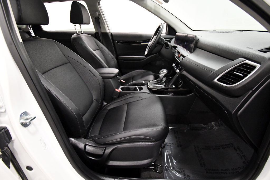 Certified 2024 Kia Seltos EX AWD/4WD image 19