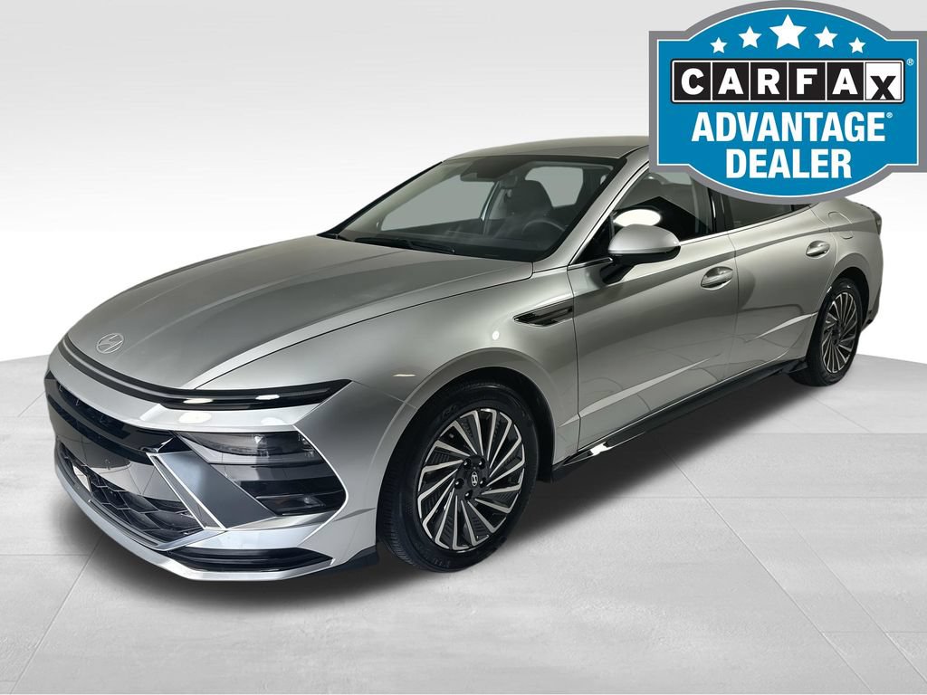 Certified 2025 Hyundai Sonata SEL FWD image 1