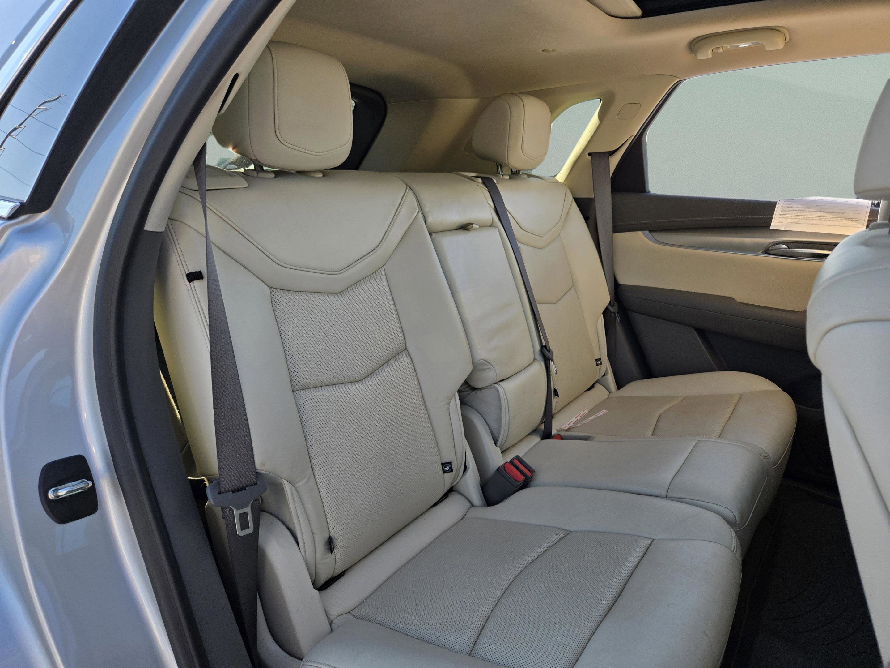 Used 2020 Cadillac XT5 Premium Luxury FWD image 14