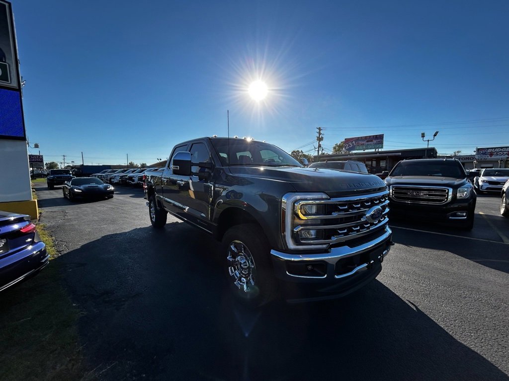 Used 2026 Ford F250 Lariat image 2