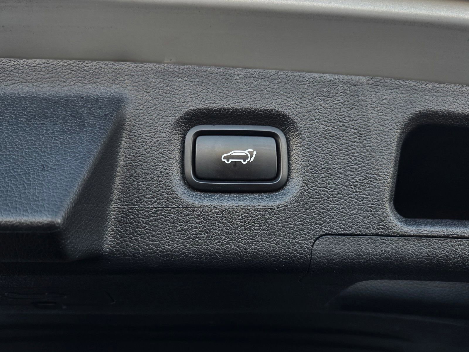 Used 2023 Hyundai Santa Fe SEL image 26