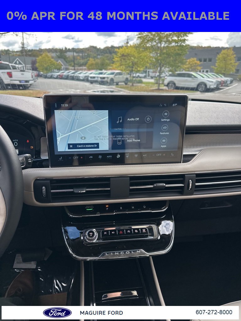 New 2025 Lincoln Corsair AWD image 16