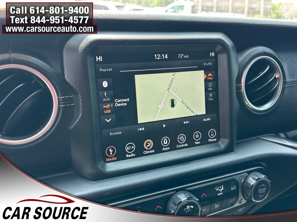 Used 2019 Jeep Wrangler Unlimited Sahara w/ Dual Top Group AWD/4WD image 23