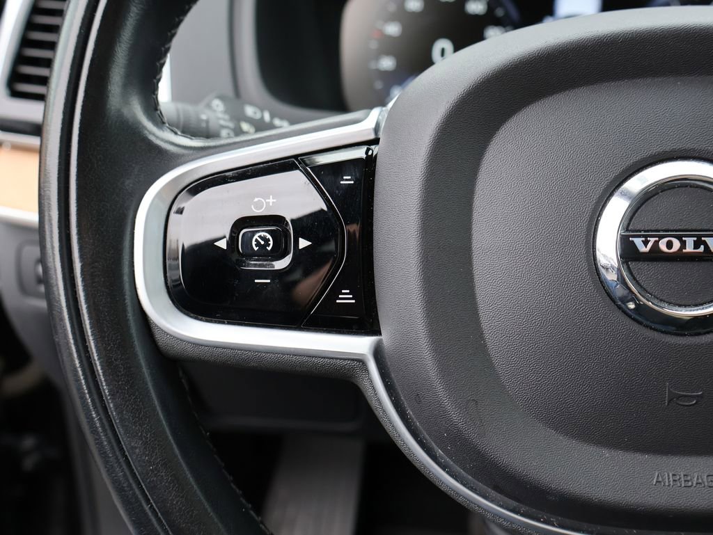 Used 2021 Volvo XC90 T6 Momentum w/ Advanced Package image 35
