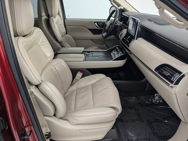 Used 2018 Lincoln Navigator Reserve w/ Technology Package image 21